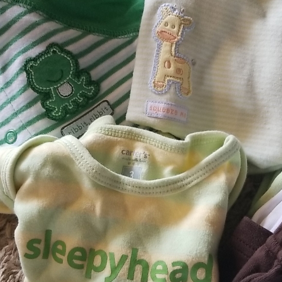 3 month Carter's lot - Picture 2 of 2